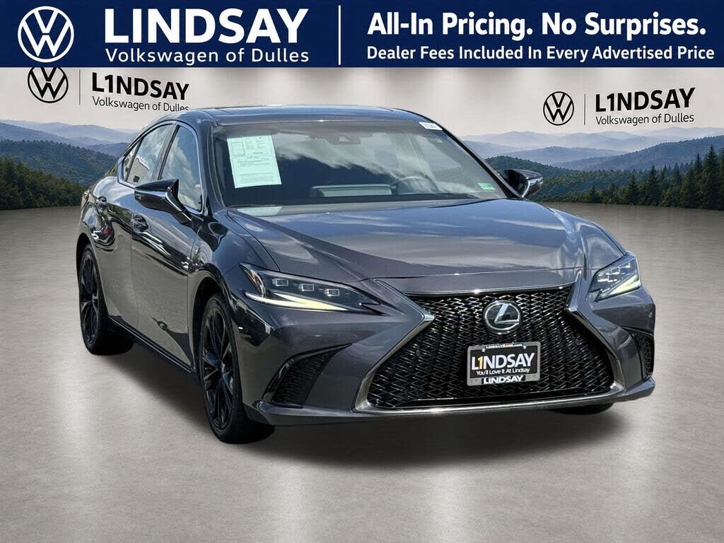 2022 LEXUS ES