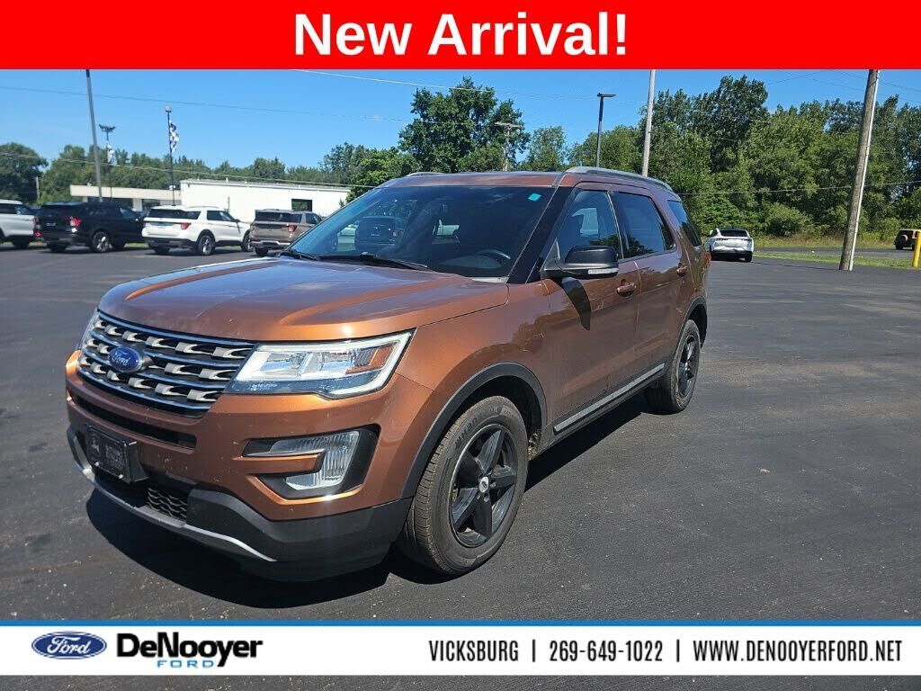 2017 FORD Explorer