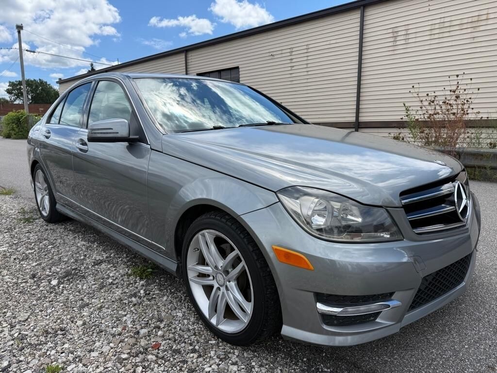 2014 MERCEDES-BENZ C-Class