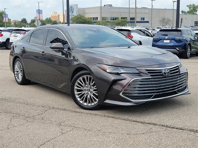 2019 TOYOTA Avalon