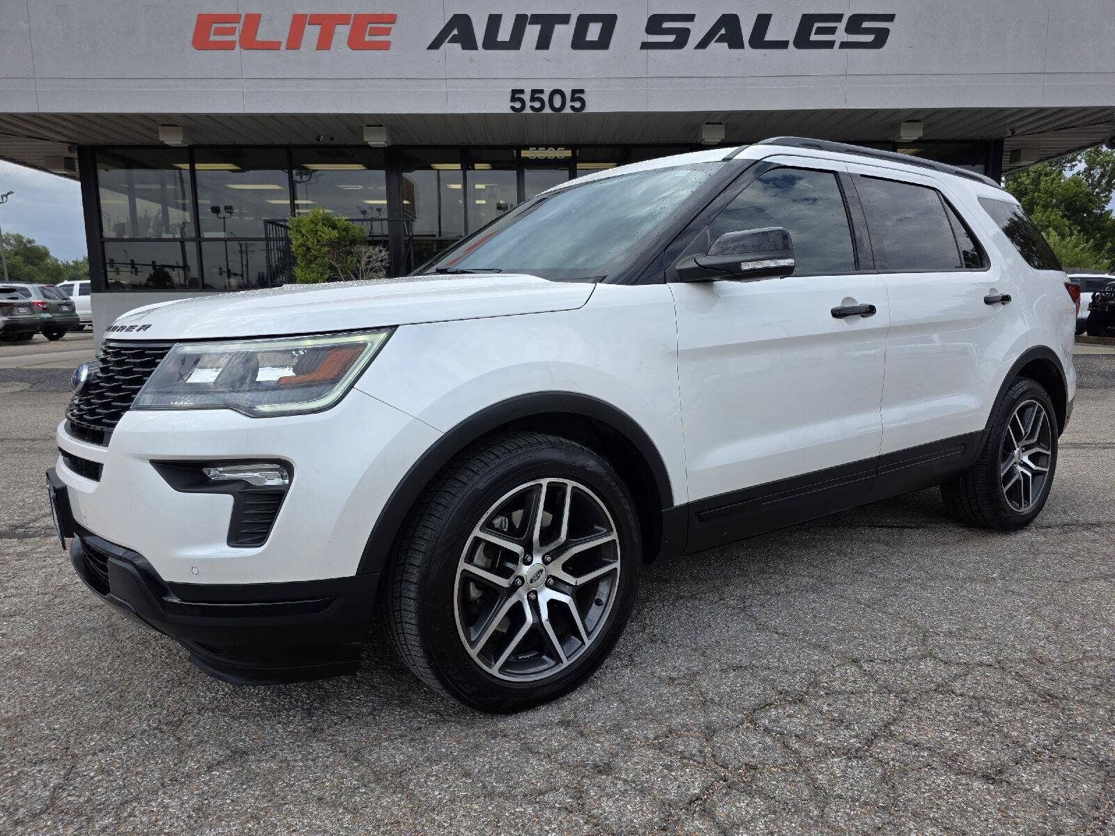 2018 FORD Explorer
