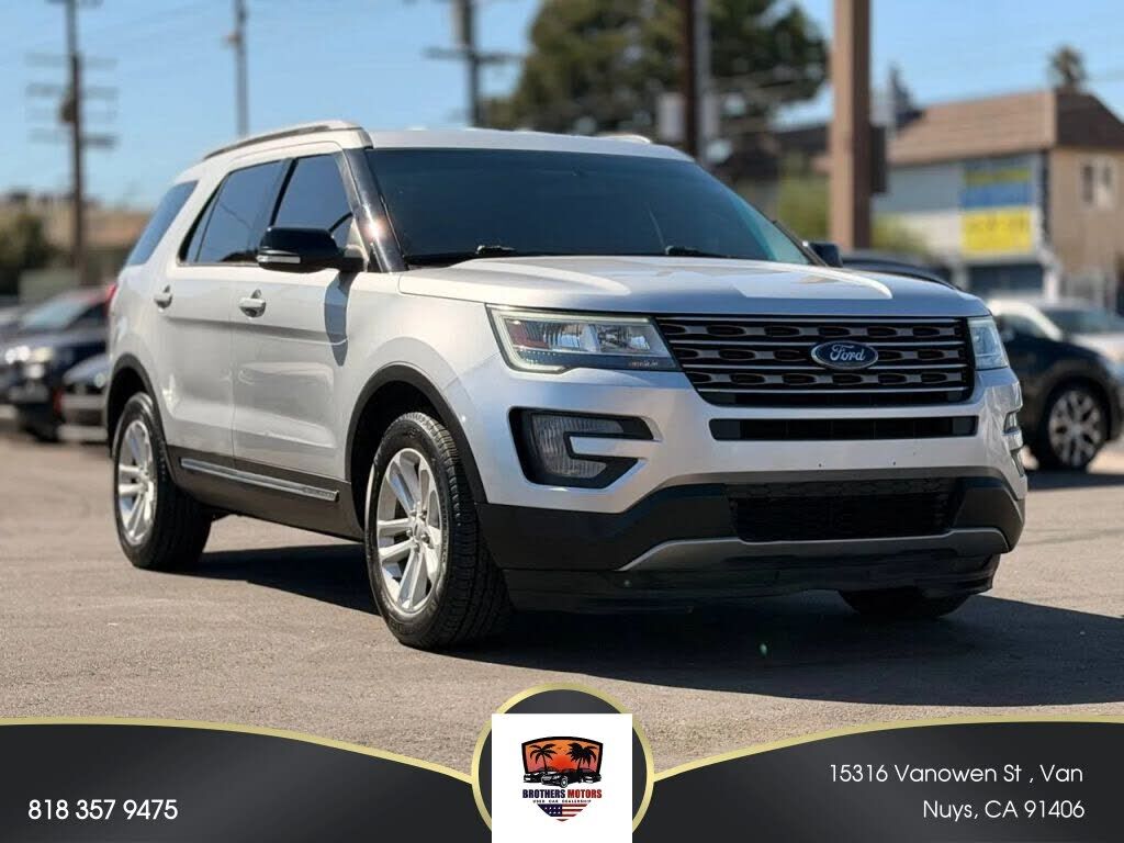 2017 FORD Explorer