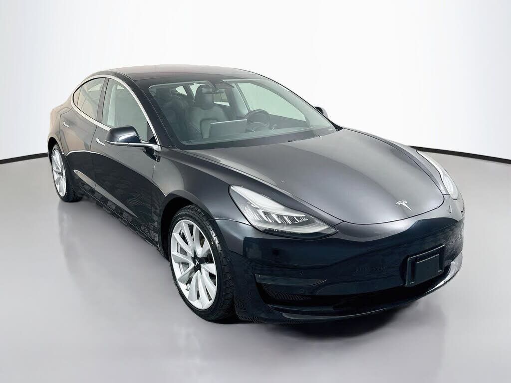 2018 TESLA Model 3