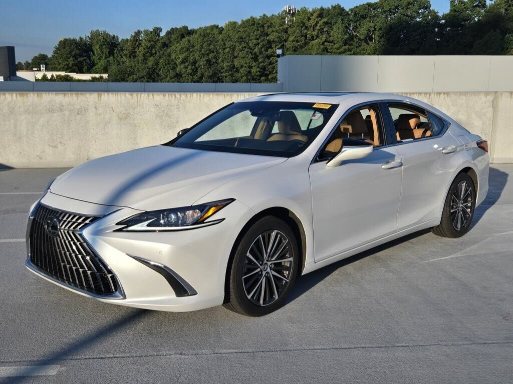 2023 LEXUS ES