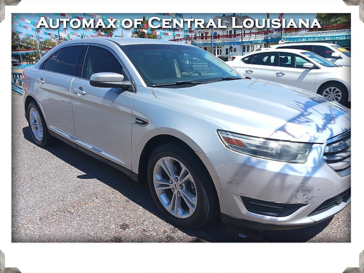 2013 FORD Taurus