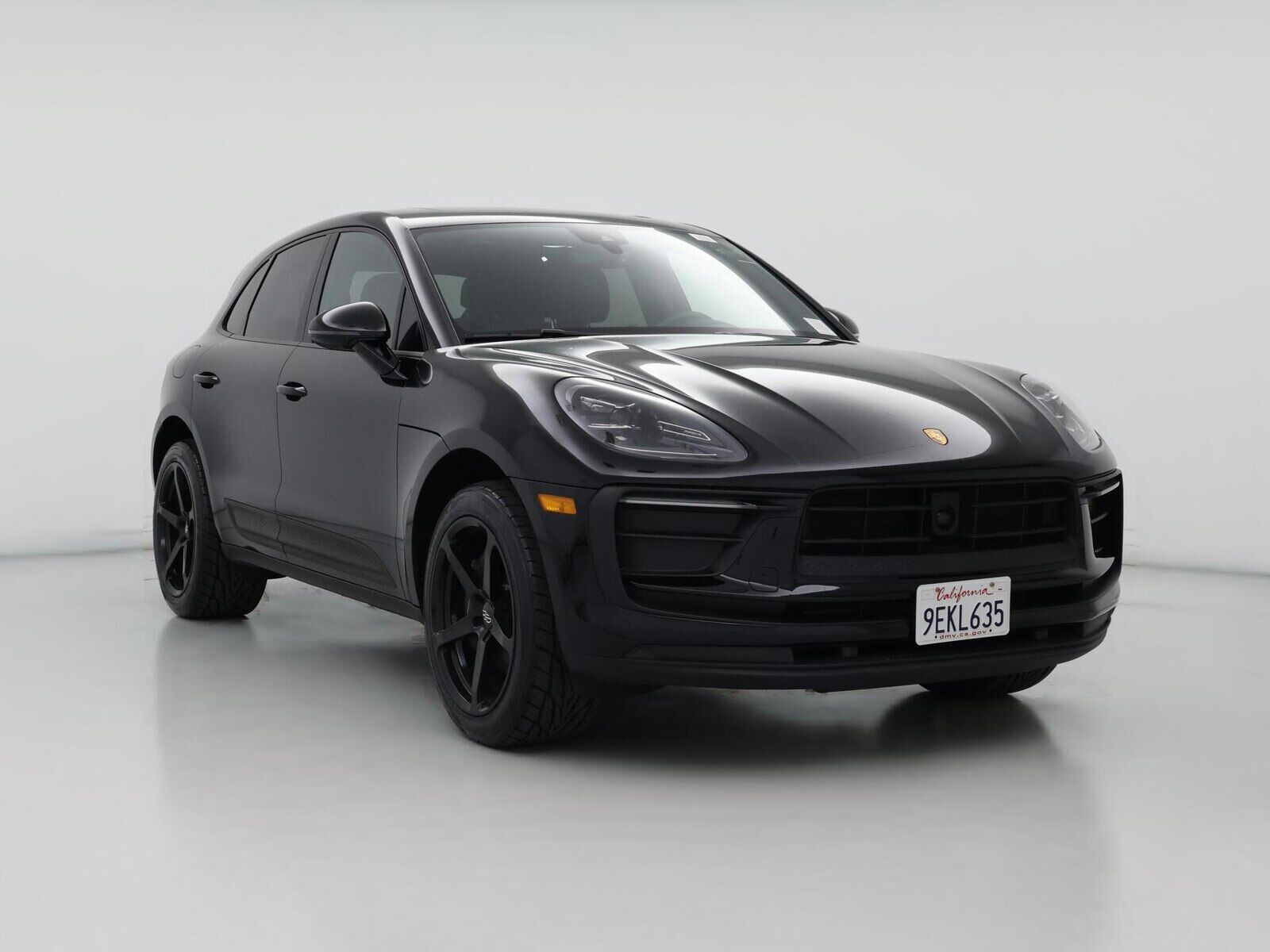 2023 PORSCHE Macan