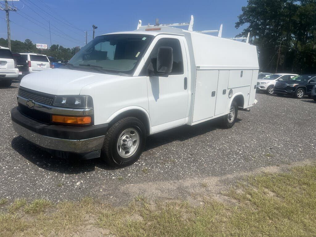2017 CHEVROLET Express