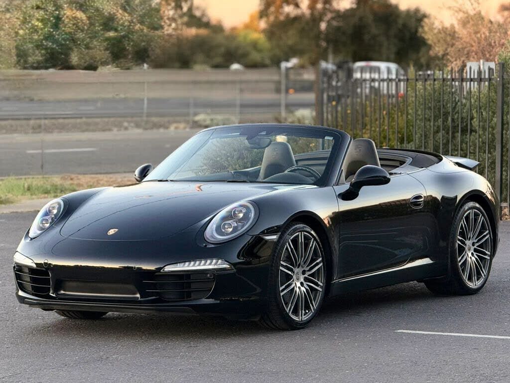 2016 PORSCHE 911