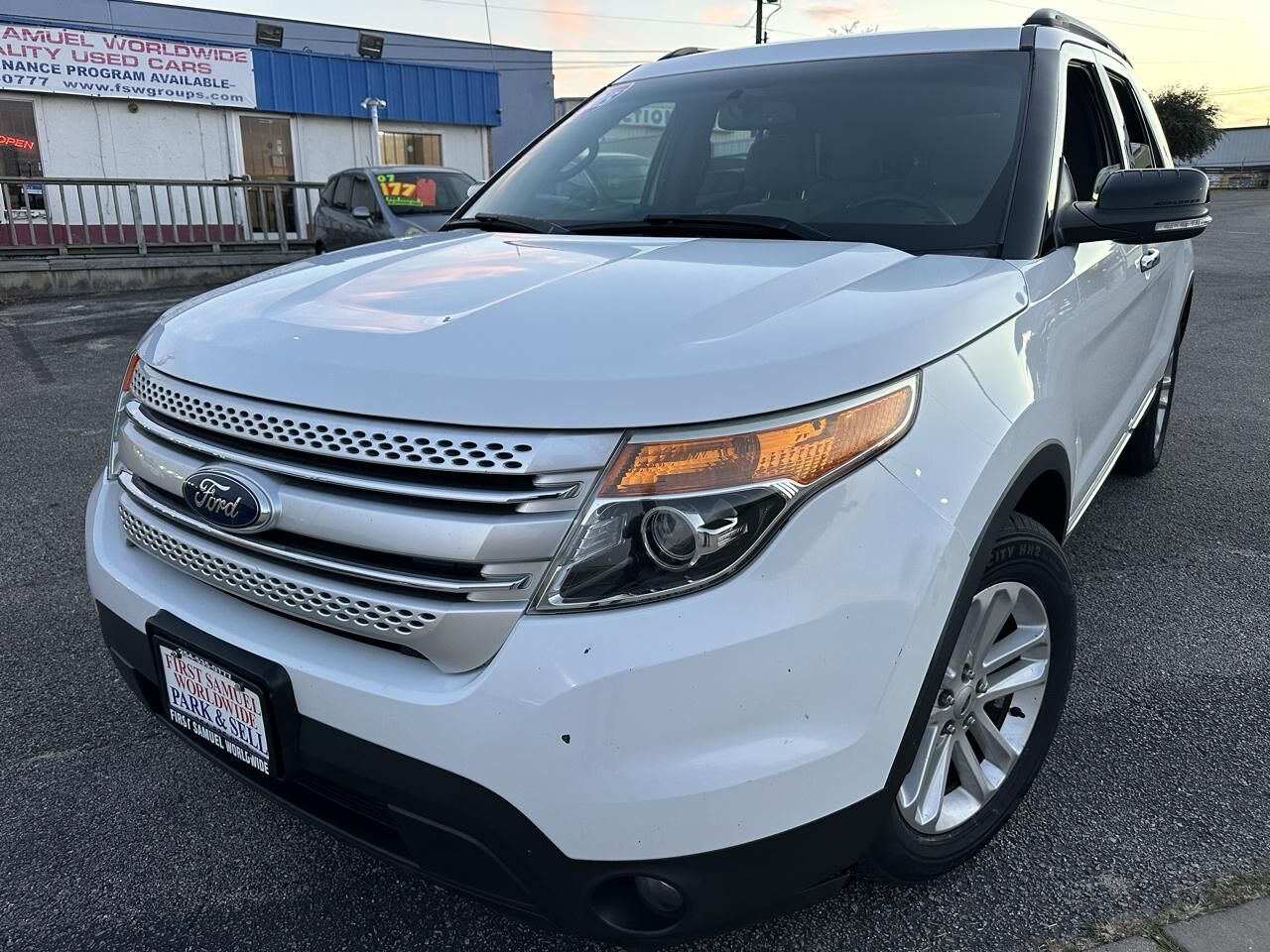 2015 FORD Explorer