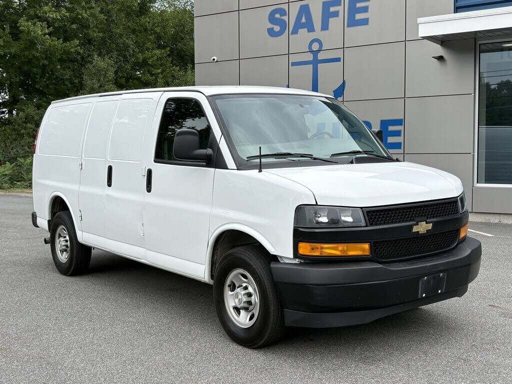2023 CHEVROLET Express