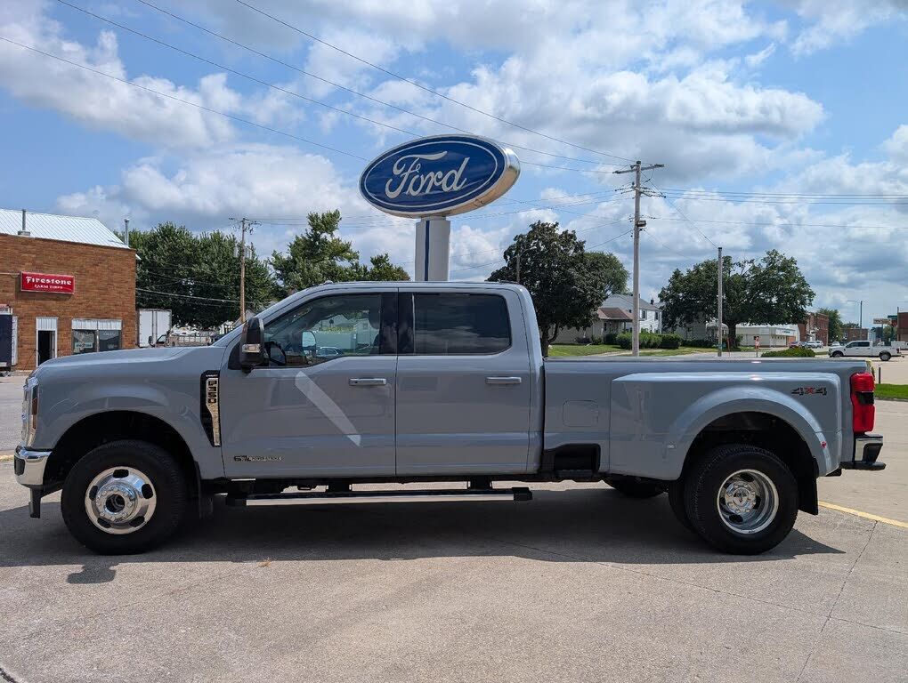 2025 FORD F-350