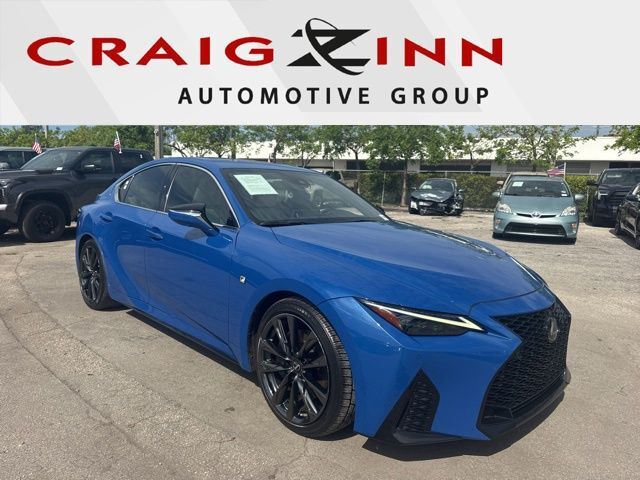 2022 LEXUS IS