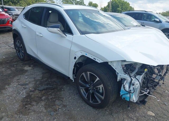 2026 LEXUS UX