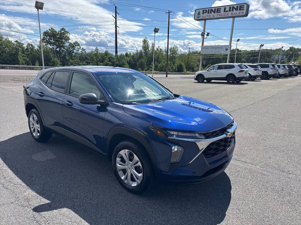 2024 CHEVROLET Trax