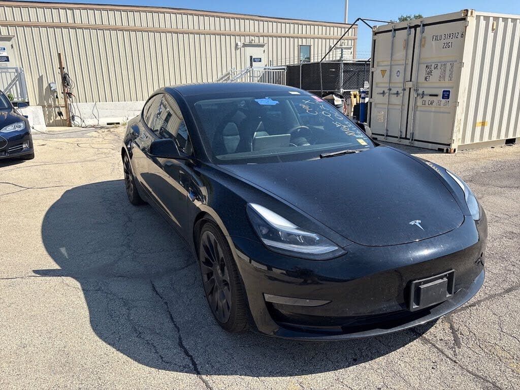 2022 TESLA Model 3