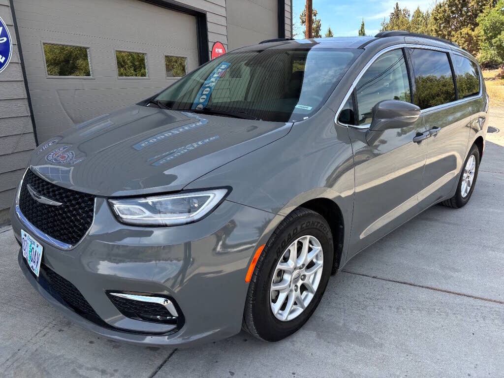 2022 CHRYSLER Pacifica
