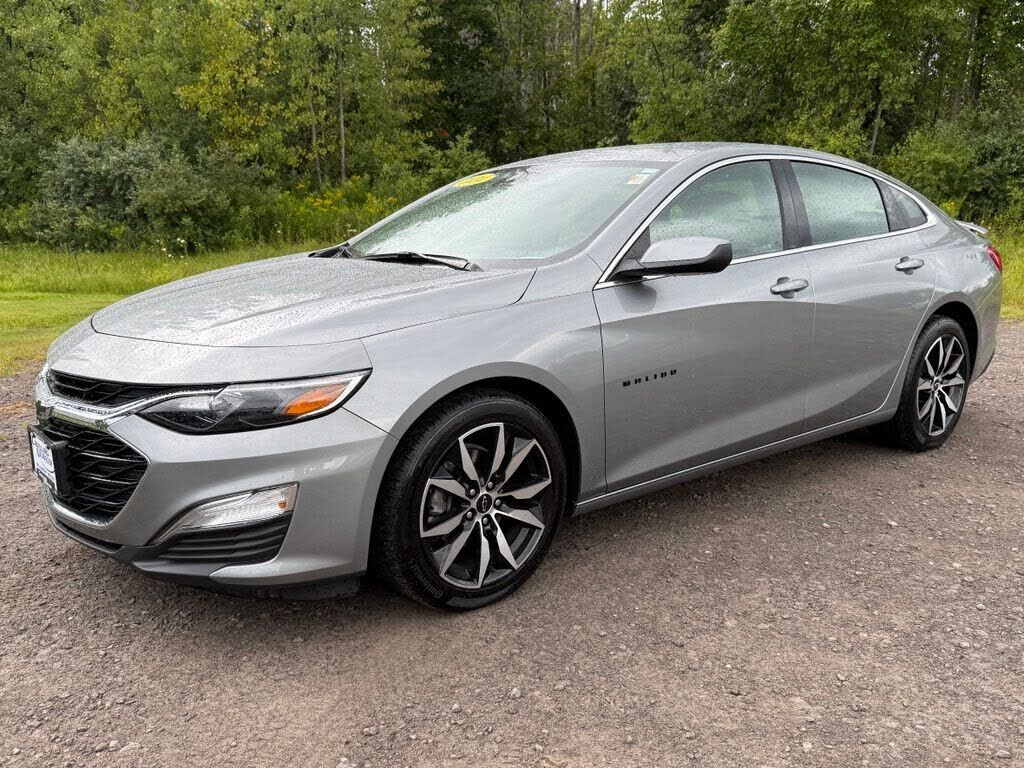 2024 CHEVROLET Malibu