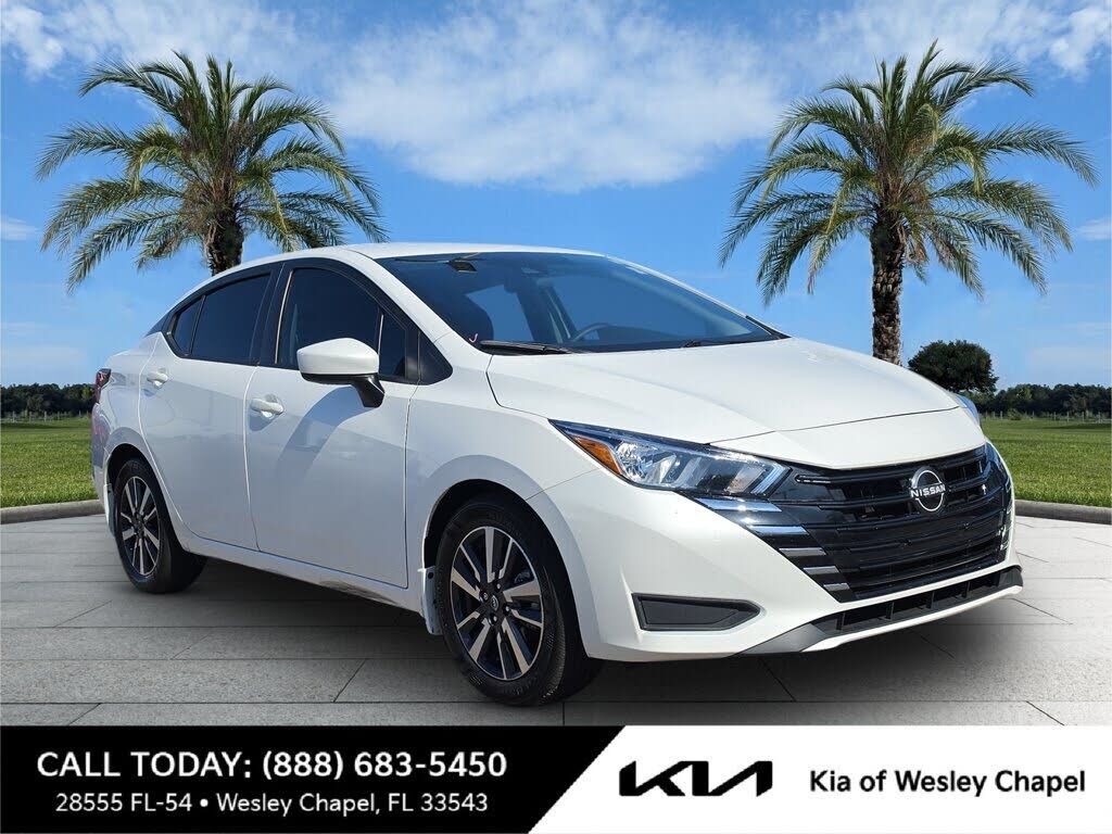 2023 NISSAN Versa