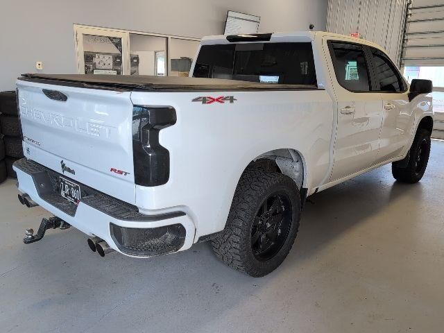 2023 CHEVROLET Silverado