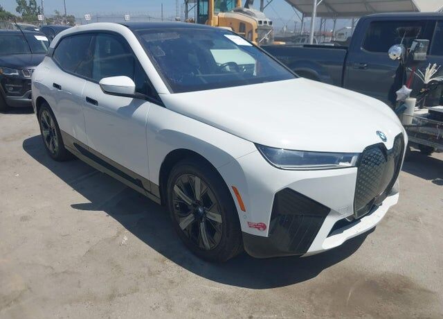 2023 BMW ix