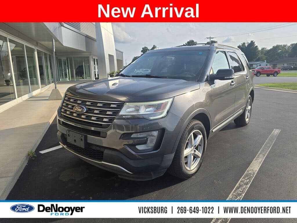 2017 FORD Explorer