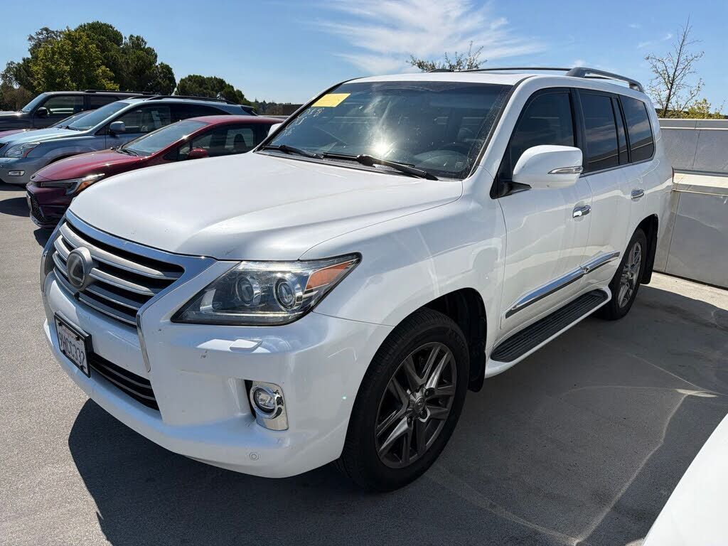 2015 LEXUS LX