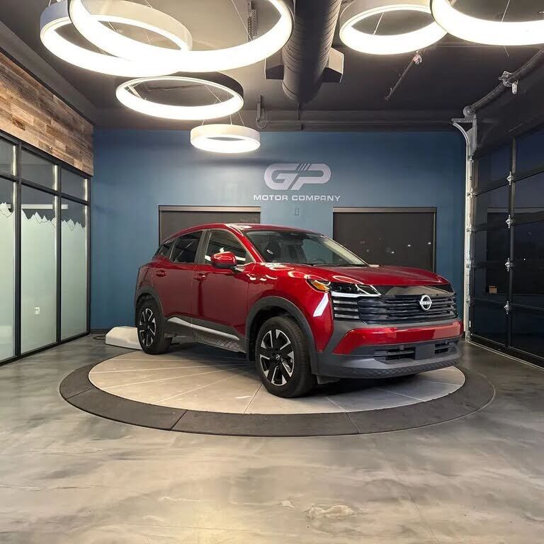 2025 NISSAN Kicks