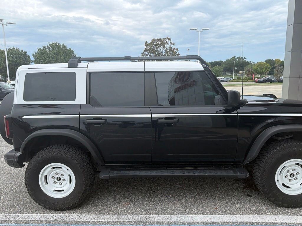 2024 FORD Bronco