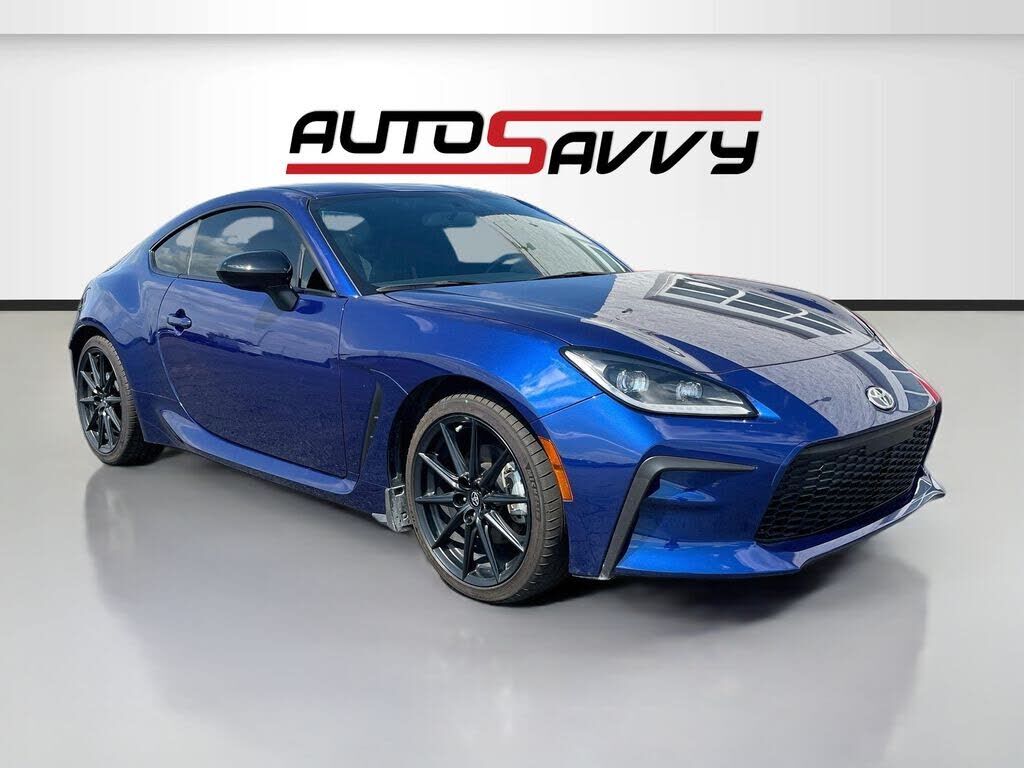 2025 TOYOTA GR86