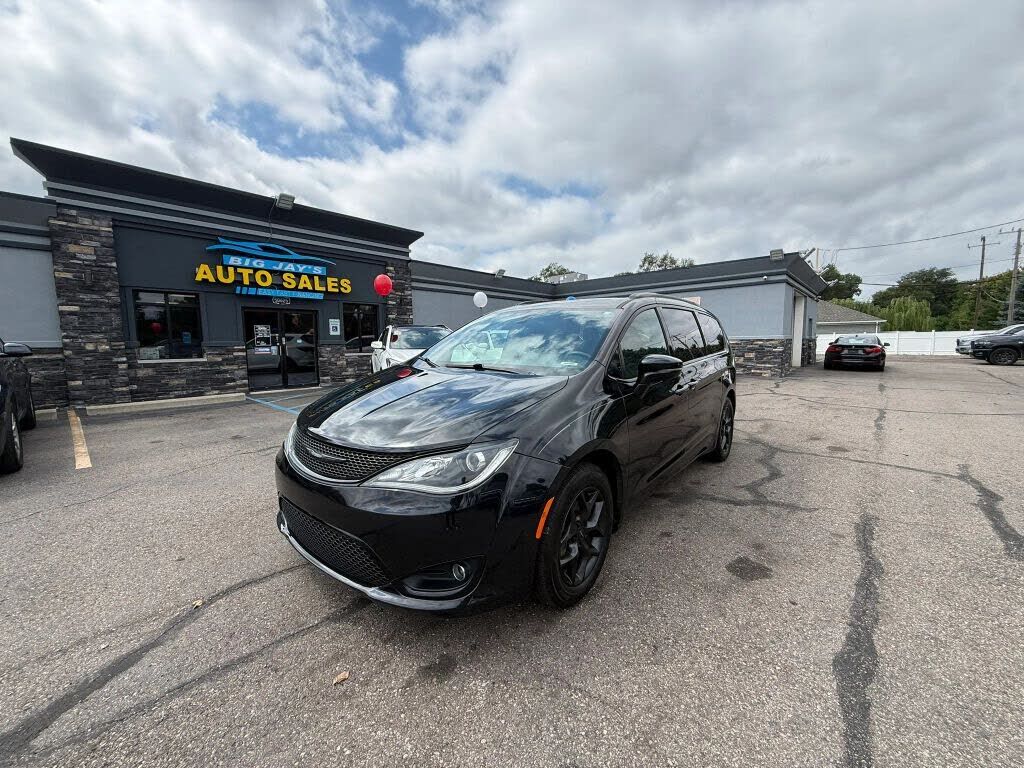 2019 CHRYSLER Pacifica