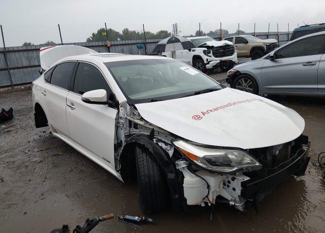 2013 TOYOTA Avalon