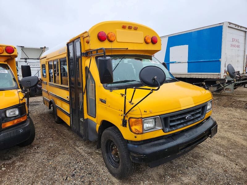 2006 FORD E-350