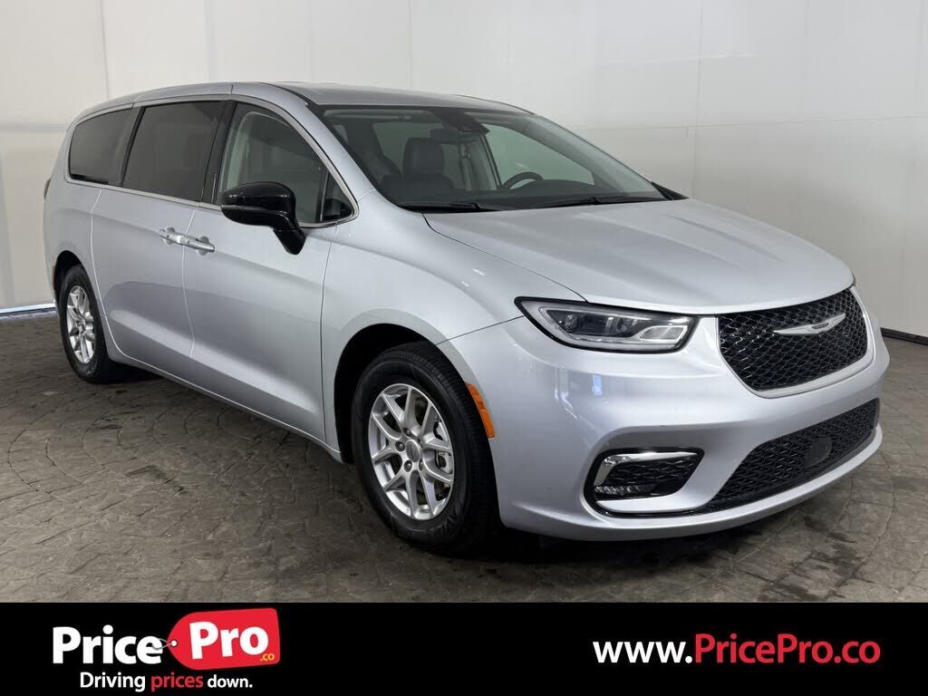 2024 CHRYSLER Pacifica