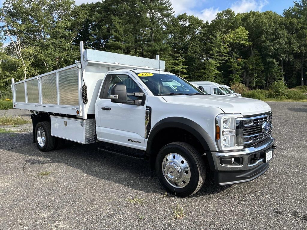 2025 FORD F-550