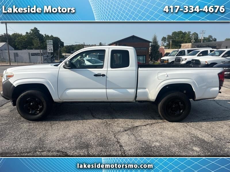 2018 TOYOTA Tacoma