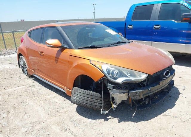 2016 HYUNDAI Veloster