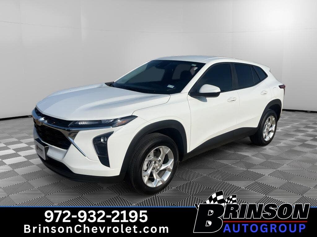 2025 CHEVROLET Trax