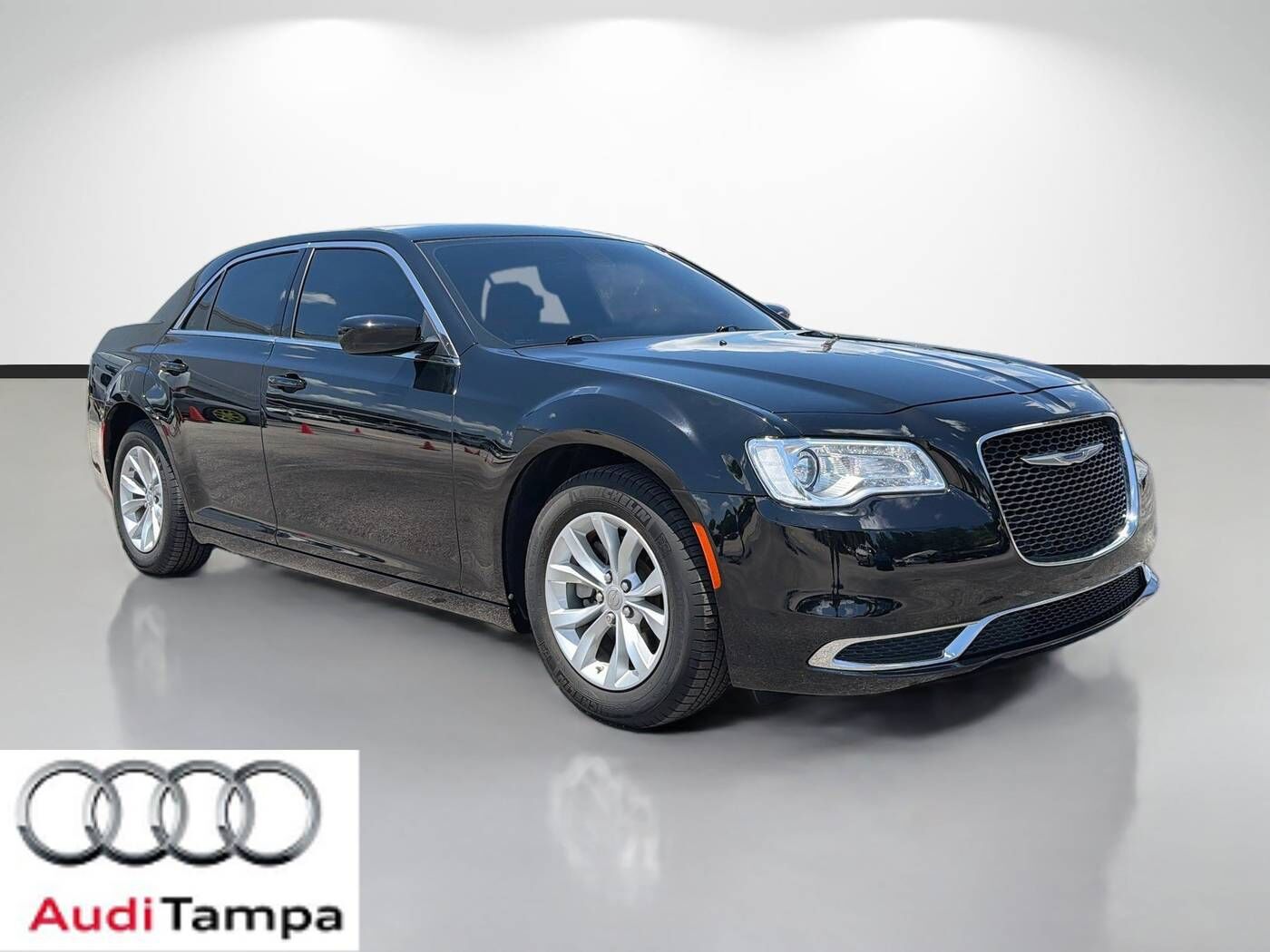 2023 CHRYSLER 300