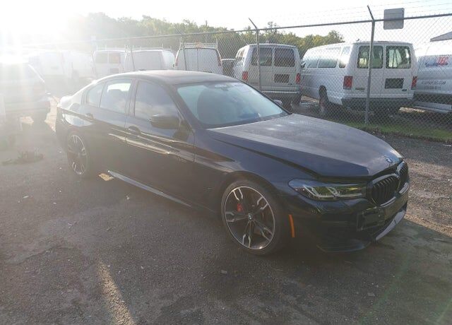 2022 BMW M5