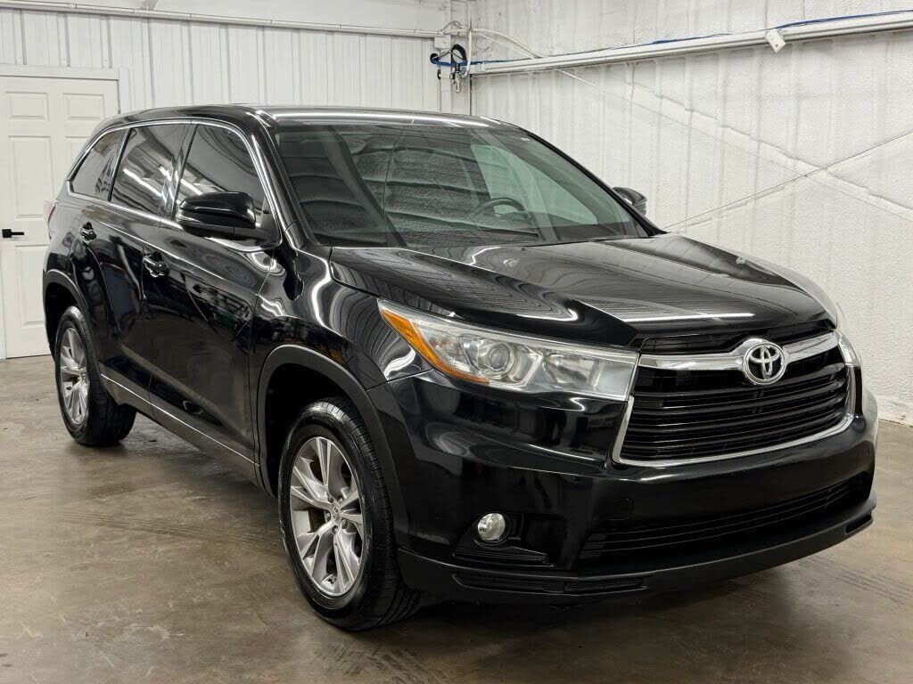 2015 TOYOTA Highlander