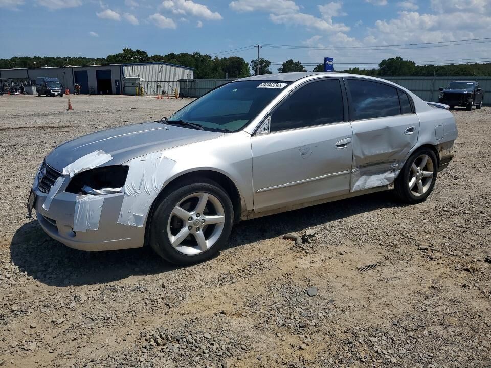 2005 NISSAN Altima