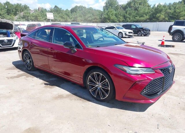 2019 TOYOTA Avalon