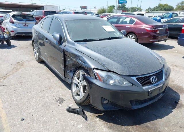 2011 LEXUS IS