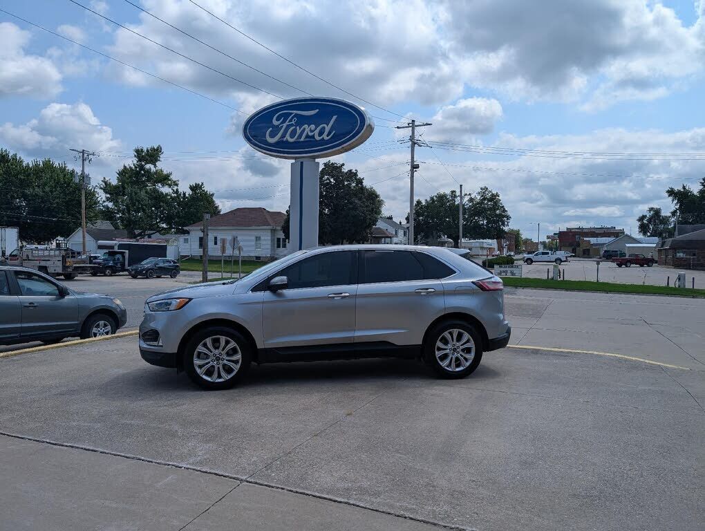 2022 FORD Edge