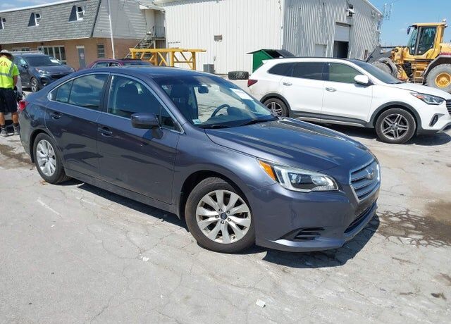 2016 SUBARU Legacy