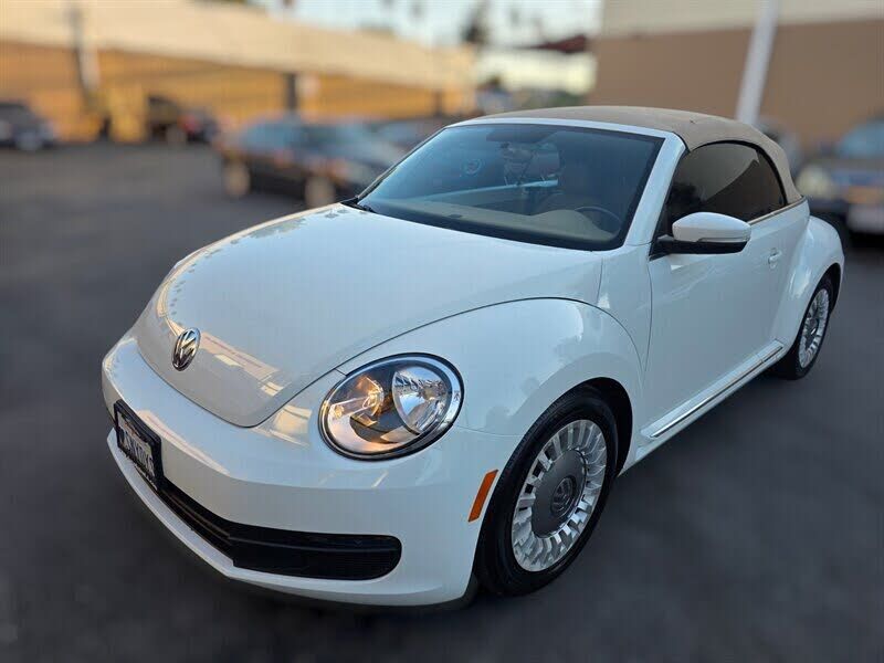2015 VOLKSWAGEN Beetle