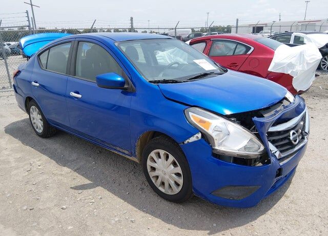 2016 NISSAN Versa