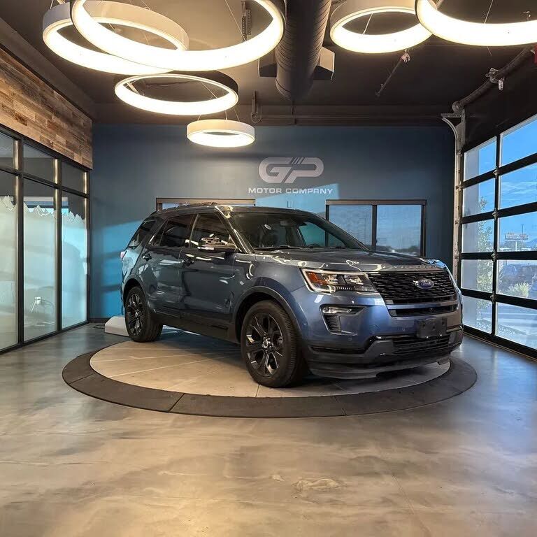 2018 FORD Explorer