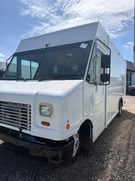 2019 FORD E-450