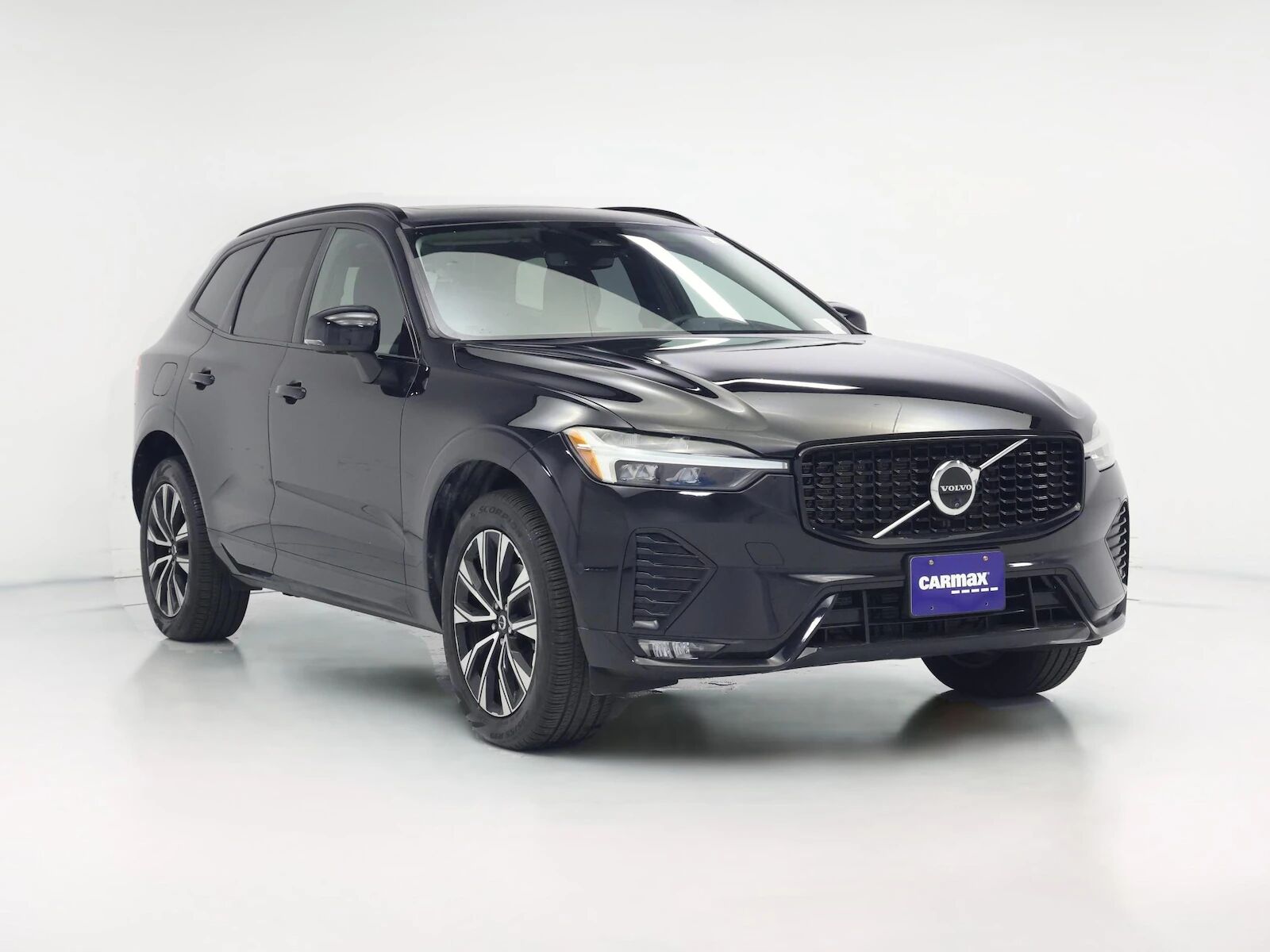 2025 VOLVO XC60